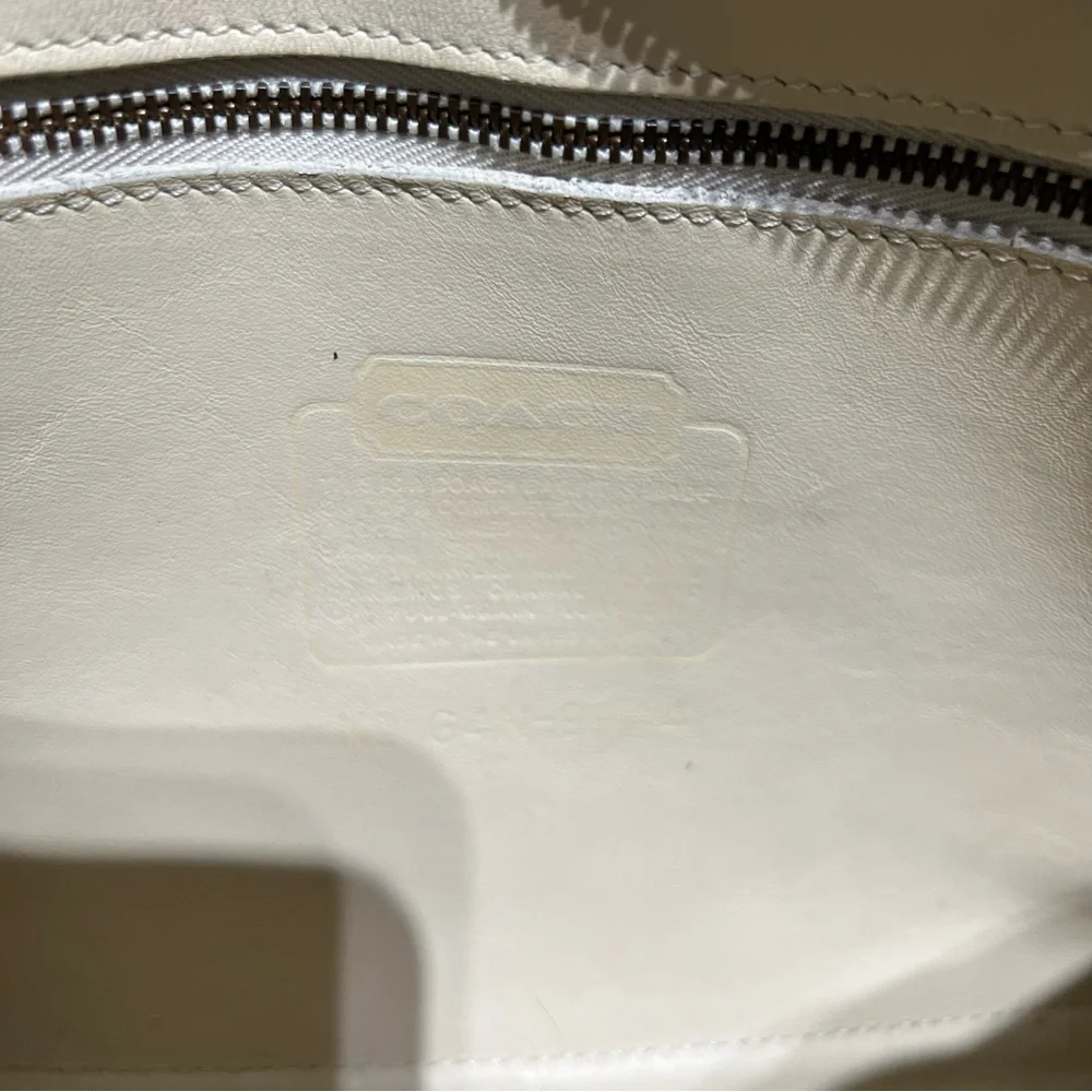Coach White Leather Vintage Crossbody
